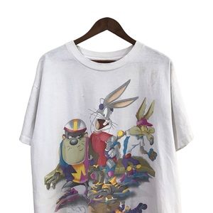 Vintage 1994 Looney Tunes Rollerblading Graphic Tee